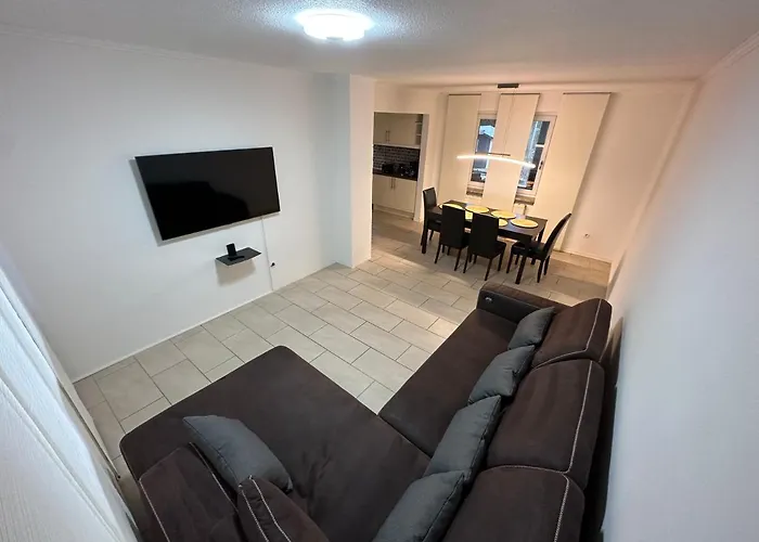 Gerberstrasse 41, 24537 Neumuester Holiday home *